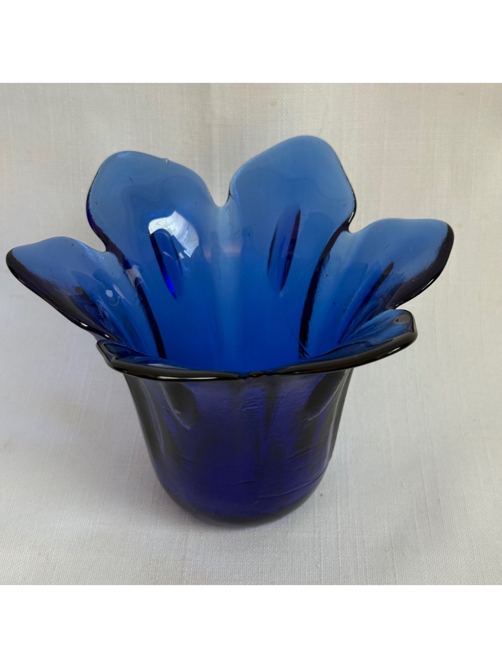 Vintage Cobalt Blue Art Glass Tulip Flower Vase Heavy MCM Hand Blown Spain 6"